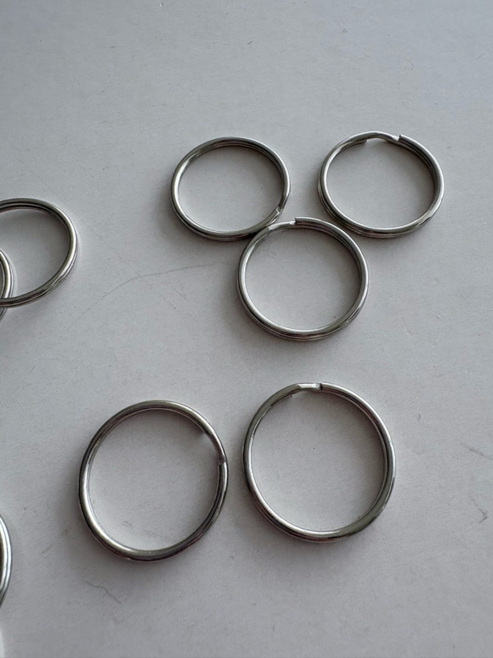 Bulk Split Key Rings 30 pcs - Silver Metal 1” - Picture 4 of 7